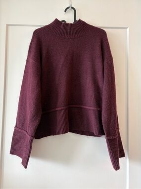 Marled Women's Mock/Turtleneck Sweater in Burgundy